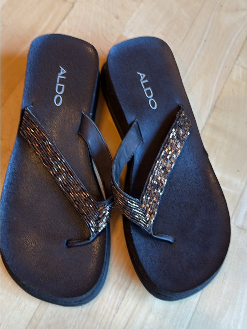 ALDO Brown Beaded Thong Sandals Womens 6.5 37 wedge